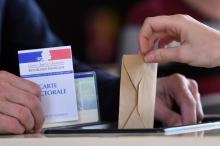 Dans un bureau de vote à Strasbourg, le 23 avril 2017