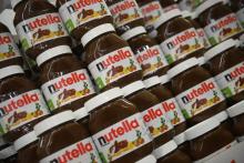 L’usine Ferrero de Villers-Ecalles (Seine-Maritime), premier site de fabrication au monde de Nutella, est bloquée depuis six jours par des employés réclamant des augmentations de salaire