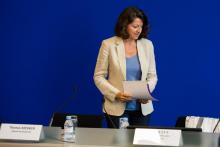 Agnès Buzyn donne une conférence de presse pour annoncer le déblocage de 70 millions d'euros de mesures immédiates, le 14 juin 2019 Paris