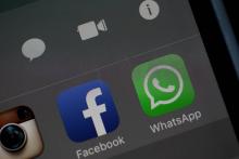 Facebook, dont la croissance ralentit, va tenter de gagner de l'argent avec sa messagerie WhatsApp en faisant payer certaines entreprises voulant dialoguer avec leurs clients