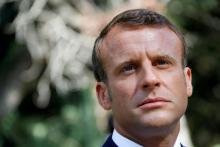 Le président Emmanuel Macron à son arrivée à Saint-Raphaël (Var) le 15 août 2019 pour les célébrations du 75e anniversaire du débarquement de Provence