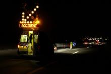 L'autoroute A7 a été coupée dans les deux sens dans la Drôme dimanche matin après deux accidents impliquant un poids-lourd, un minibus, plusieurs véhicules légers et ayant fait au moins un mort et tro