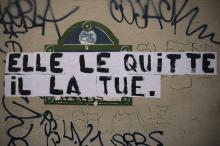 Une bannière "Elle le quitte, il la tue" est collée sur les murs de Paris, le 6 septembre 2019