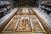 Le tapis de Notre Dame, sauvé de l'incendie, en restauration au Mobilier National, le 12 septembre 2019 à Paris