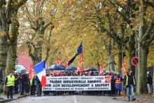 Des manifestants défilent en soutien aux employés du site de Belfort de General Electric, visé par un plan social,le 19 octobre 2019 à Belfort