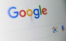 La presse française est fortement dépendante des moteurs de recherche et donc de Google, selon une analyse des flux d'internautes qui se connectent aux sites d'infos