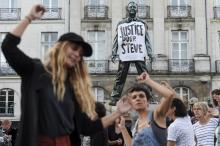 Des personnes dansent en hommage à Steve Maia Canico à Nantes le 12 septembre 2019
