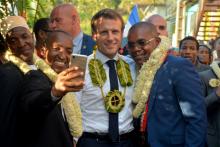 Emmanuel Macron arrive mardi à Mayotte, à Bruxelles, le 18 octobre 2019
