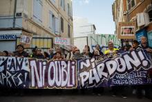 Manifestation à Marseille, le 9 novembre 2019, un an après l'effondrement de deux immeubles insalubres ayant fait huit morts, rue d'Aubagne