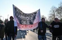 Manifestation des salariés de Whirlpool, lors de l'arrivée d'Emmanuel Macron dans sa ville de naissance, à Amiens, le 21 novembre 2019le