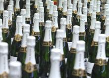 La perspective d'un Brexit dur incite les maisons de champagne françaises à gonfler leurs stocks au Royaume-Uni