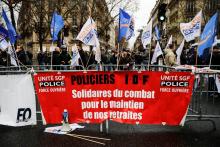 Rassemblement de policiers à Paris contre le projet de réforme des retraites, le 11 décembre 2019