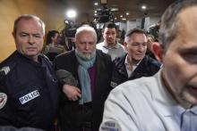 L'ex-prêtre Bernard Preynat, accusé d'agressions sexuelles sur des mineurs, quitte le tribunal de Lyon, le 13 janvier 2020