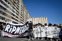 Marche blanche, le 22 février 2020 à Marseille, en hommage à Mehdi, un jeune homme d'une cité populaire tué par un policier après un braquage
