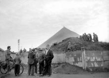 Le puits Lagrange, dans la région de Valenciennes, le dernier puits occupé par les mineurs en grève lors de la grande grève des mineurs en 1948, repris par l'armée le 26 octobre 1948