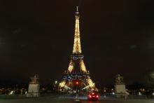 La Tour Eiffel, le 17 mars 2020. A partir du 26 mars, elle affichera "Merci" pour rendre hommage aux personnes mobilisées dans la lutte contre le Covid-19