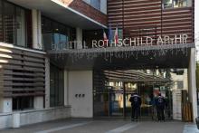 L'entrée de l'Ehpad Rothschild à Paris, le 25 mars 2020