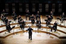 Les musiciens de l'Orchestre de Paris lors d'une répétition dans la salle Pierre Boulez à la Philharmonie de Paris, le 27 mai 2020