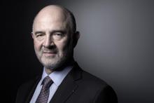 Pierre Moscovici, alors commissaire européen aux Affaires économiques, pose le 5 mars 2019 à Paris