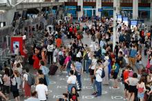 Des passagers en gare de Lyon, le 31 juillet 2020 à Paris