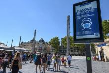 Le port du masque obligatoire s'étend tous les jours à davantage de rues à Paris ou, comme ici à Montpellier