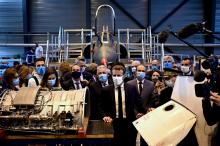 Emmanuel Macron visite le 8 septembre 2020 le pôle de formation aéronautique du lycée Roger-Claustres, à Aulnat, près de Clermont-Ferrand