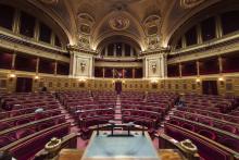 L'hémicycle du palais du Luxembourg qui abrite le Sénat dans le 6ᵉ arrondissement de Paris, le 17 no