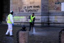 Devant l'Arc de Triomphe à Paris le 1er décembre 2018