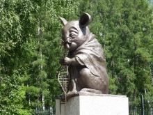 Monument to lab mouse