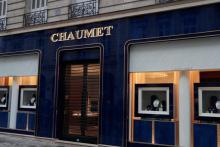 La boutique de la joaillerie Chaumet rue François-Ier à Paris le 27 juillet 2021