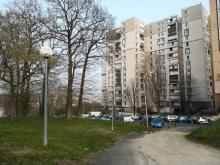 Vue d'une barre d'immeubles de la cité des Tarterêts à Corbeil-Essonnes, le 20 mars 2020