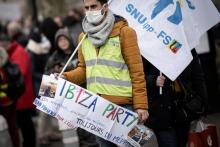 Des enseignants manifestent à Paris le 20 janvier 2022 contre la gestion de la crise sanitaire à l'école