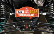 Une plaque de voiture à Djeddah, en Arabie saoudite, avant le départ du Rallye Dakar 2022, le 30 décembre 2021