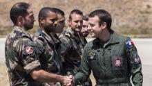 Emmanuel Macron en pilote de l'armée de l'air