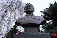 Un buste de Staline inauguré à Volgograd, à la veille du 80e anniversaire de la bataille de