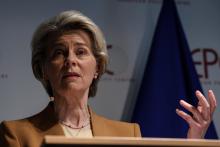 La présidente de la Commission européenne Ursula von der Leyen prononce un discours sur les