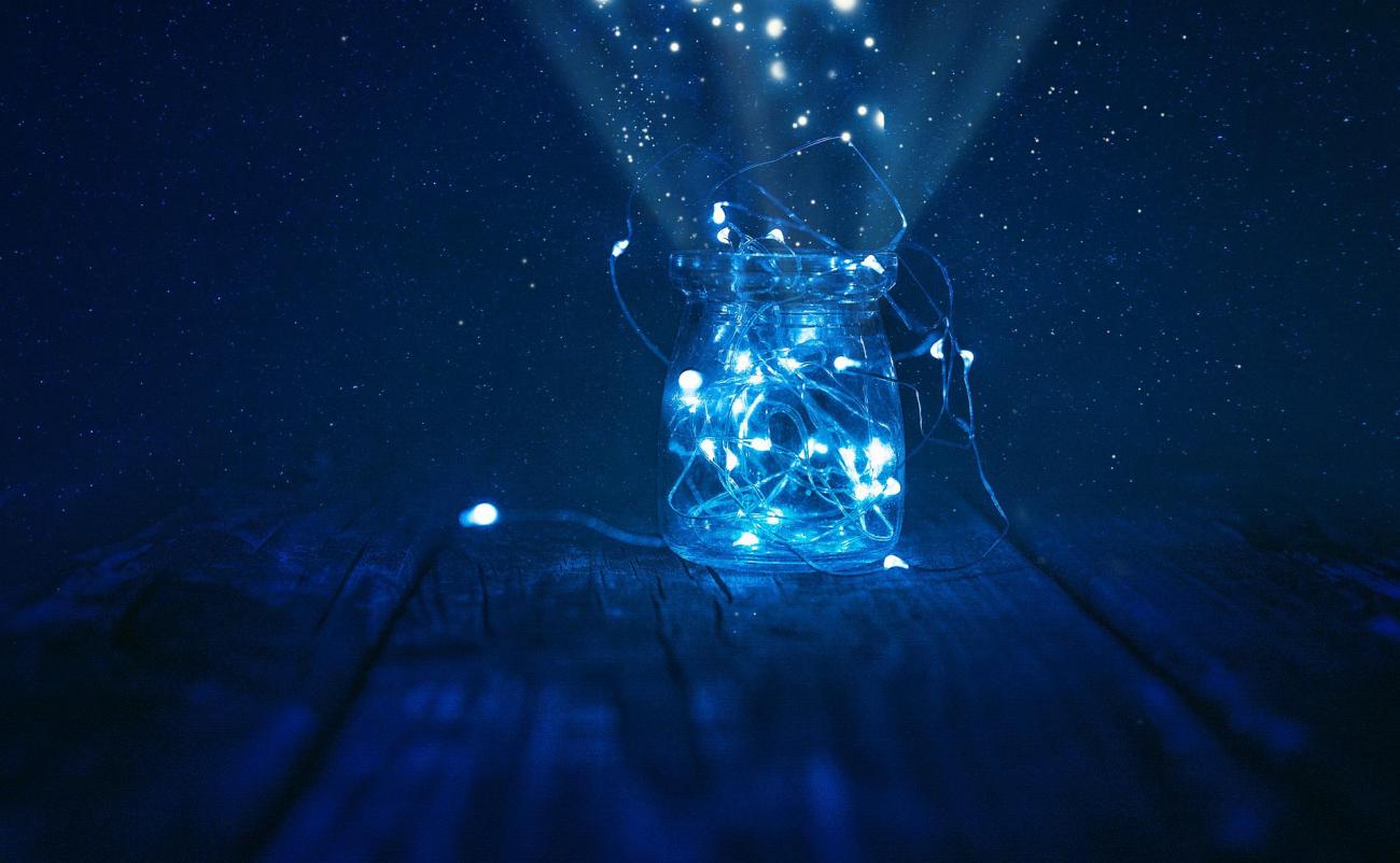 Glowee : la bioluminescence des bactéries marines pour éclairer la