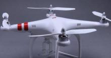 Un drone quadricoptère de la marque "Phantom".