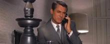 Cary Grant au téléphone dans "La mort aux trousses".