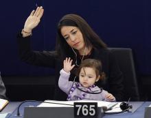 Licia Ronzulli Parlement Européen Enfant