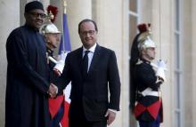 François Hollande, en compagnie du président nigérian, Muhammadu Buhari, à Paris.