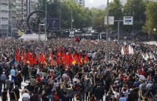Manifestation à Ankara au lendemain des attentats.