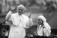 Jean-Paul II et Mere Teresa.