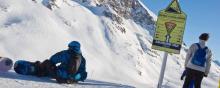 Un risque d'avalanche dans une station de ski.
