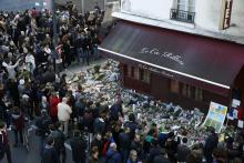Attentats Paris 13 nov 2015 Hommage Bar Carillon
