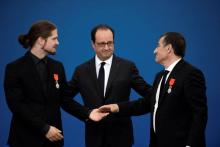 Hollande et les deux rescapés de l'imprimerie de Dammartin-en-Goële. 