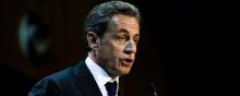 Nicolas Sarkozy faisant un discours vindicatif.