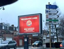 Une affiche publicitaire de Burger King.
