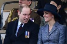 Le prince William et son épouse Kate lors d'une cérémonie officielle à Londres le 9 mars 2017