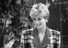 Le magazine Vanity Fair a dévoilé cette semaine des lettres de Lady Diana. Tenues confidentielles jusqu'ici, elles vont être mises aux enchères en avril prochain
